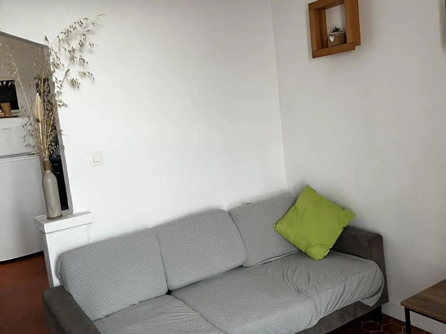 Au Coeur Du Village Avec Petit Balcon Plein Sud Tourtour 0*,