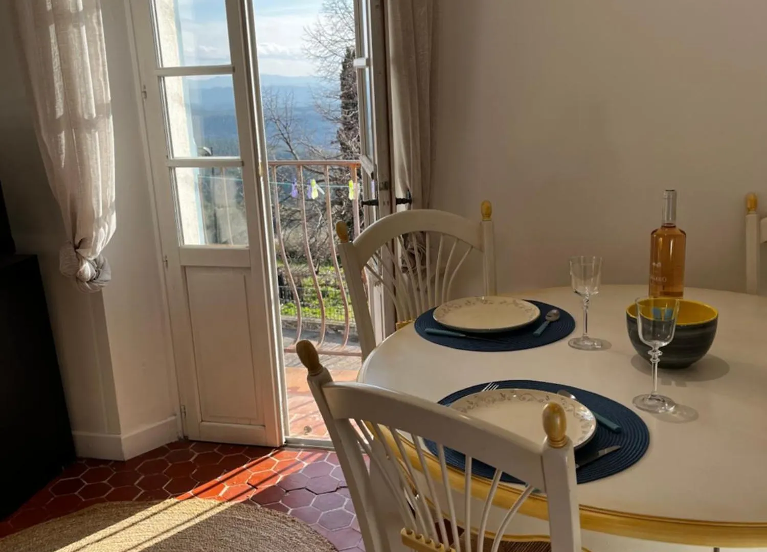 Apartment Au Coeur Du Village Avec Petit Balcon Plein Sud Tourtour